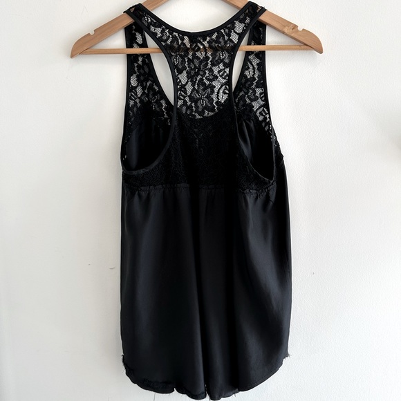 EUC Aritzia Wilfred Blouse w/ Lace Detail - Picture 3 of 4